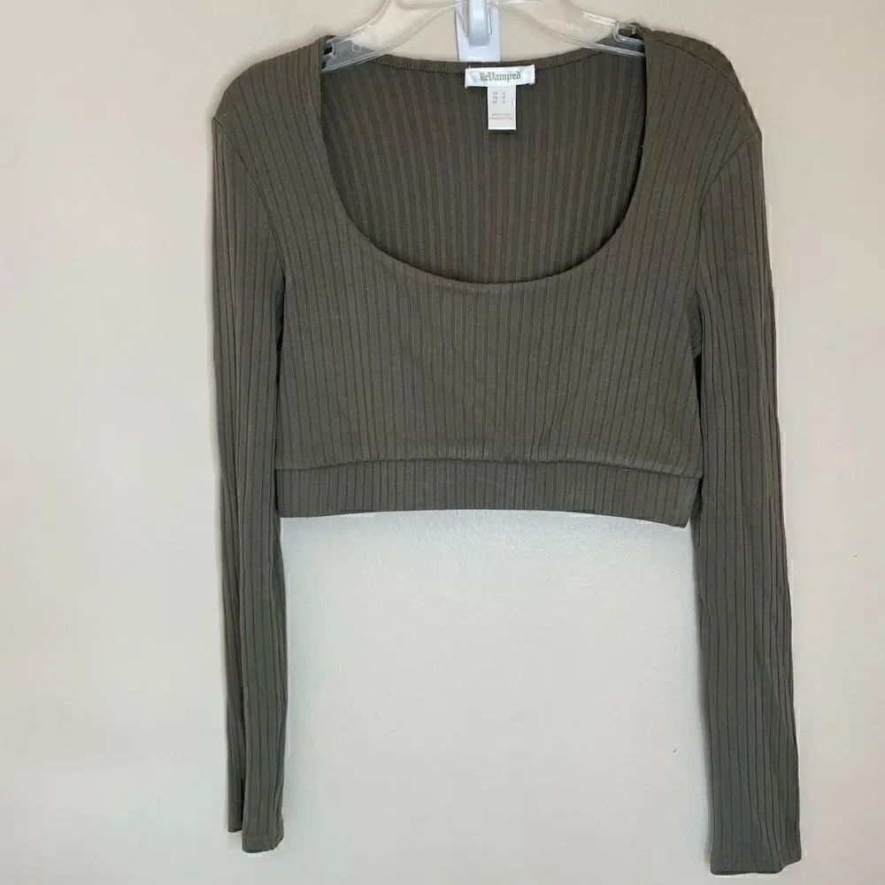 ReVamped|long sleeve|Cropped Top|super soft|Has stretch| Small